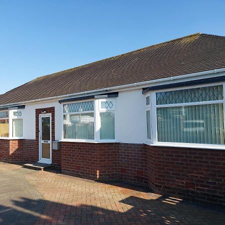The Hermitage Private Detached Bungalow Villa Rhyl Buitenkant foto