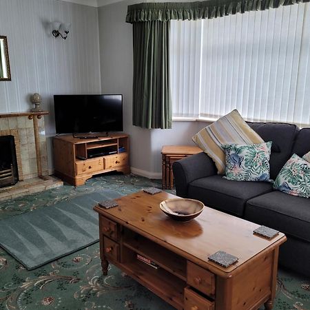 The Hermitage Private Detached Bungalow Villa Rhyl Buitenkant foto